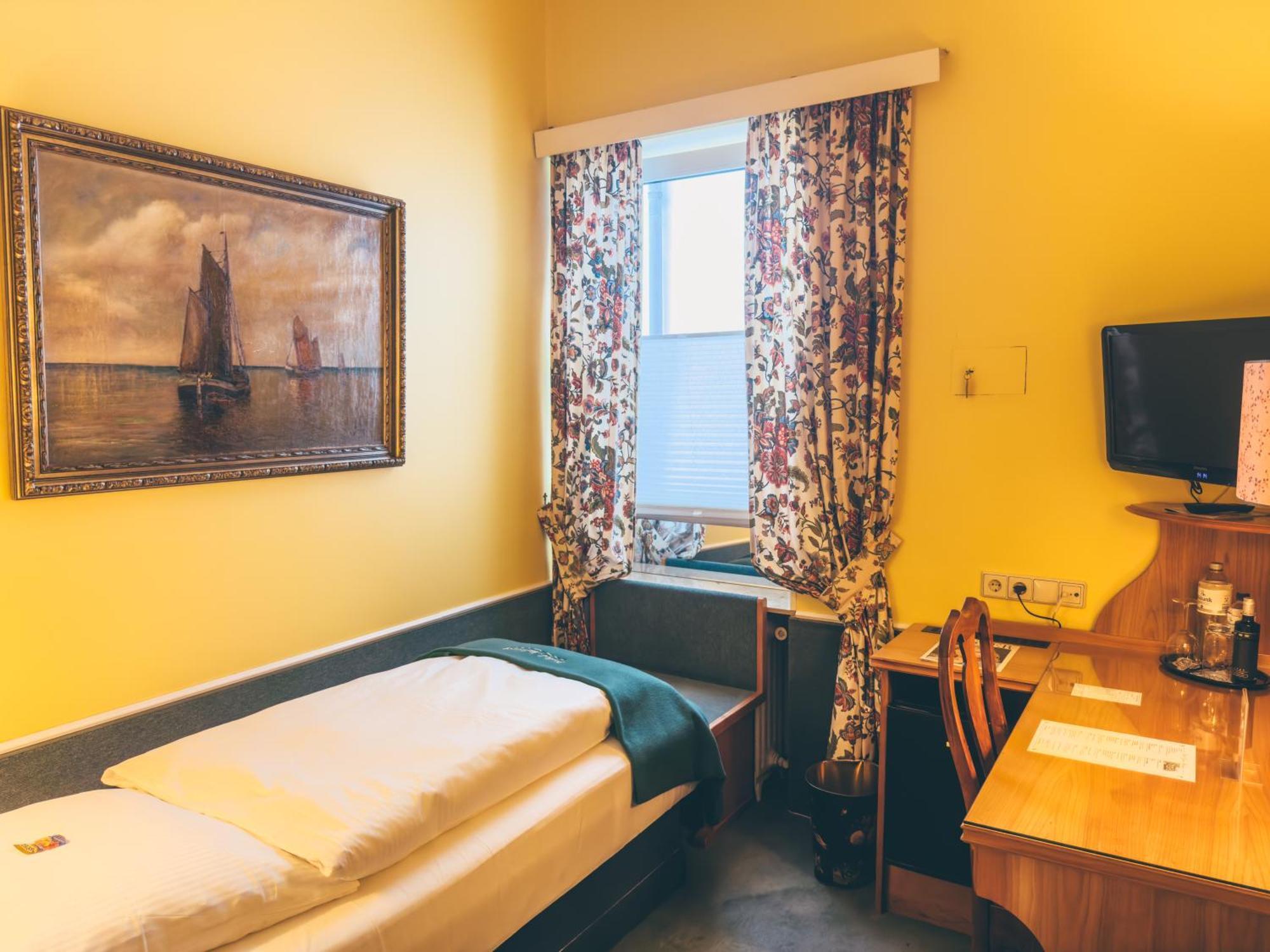 Hotel Mittelweg Хамбург Стая снимка
