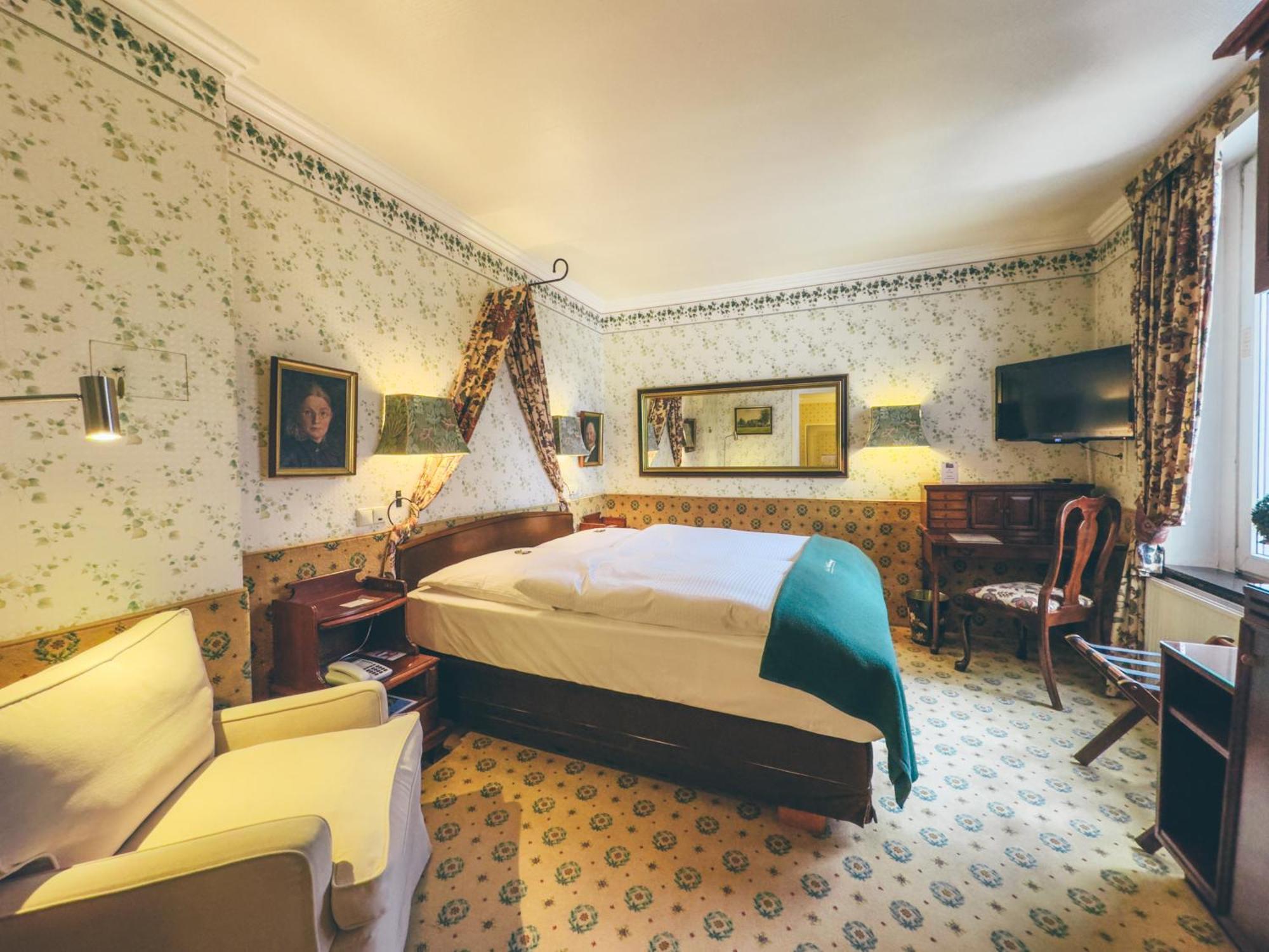 Hotel Mittelweg Хамбург Екстериор снимка