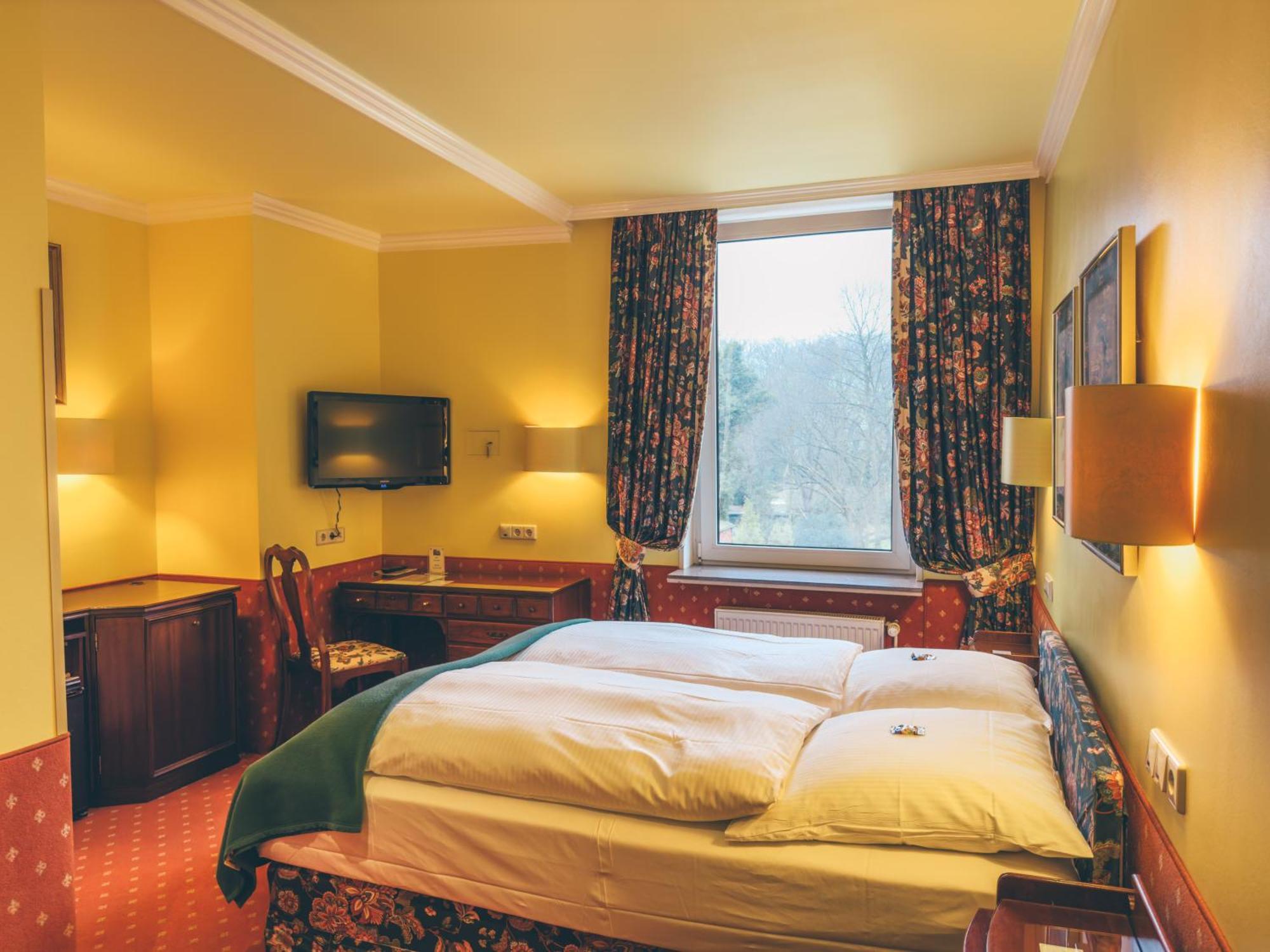 Hotel Mittelweg Хамбург Екстериор снимка