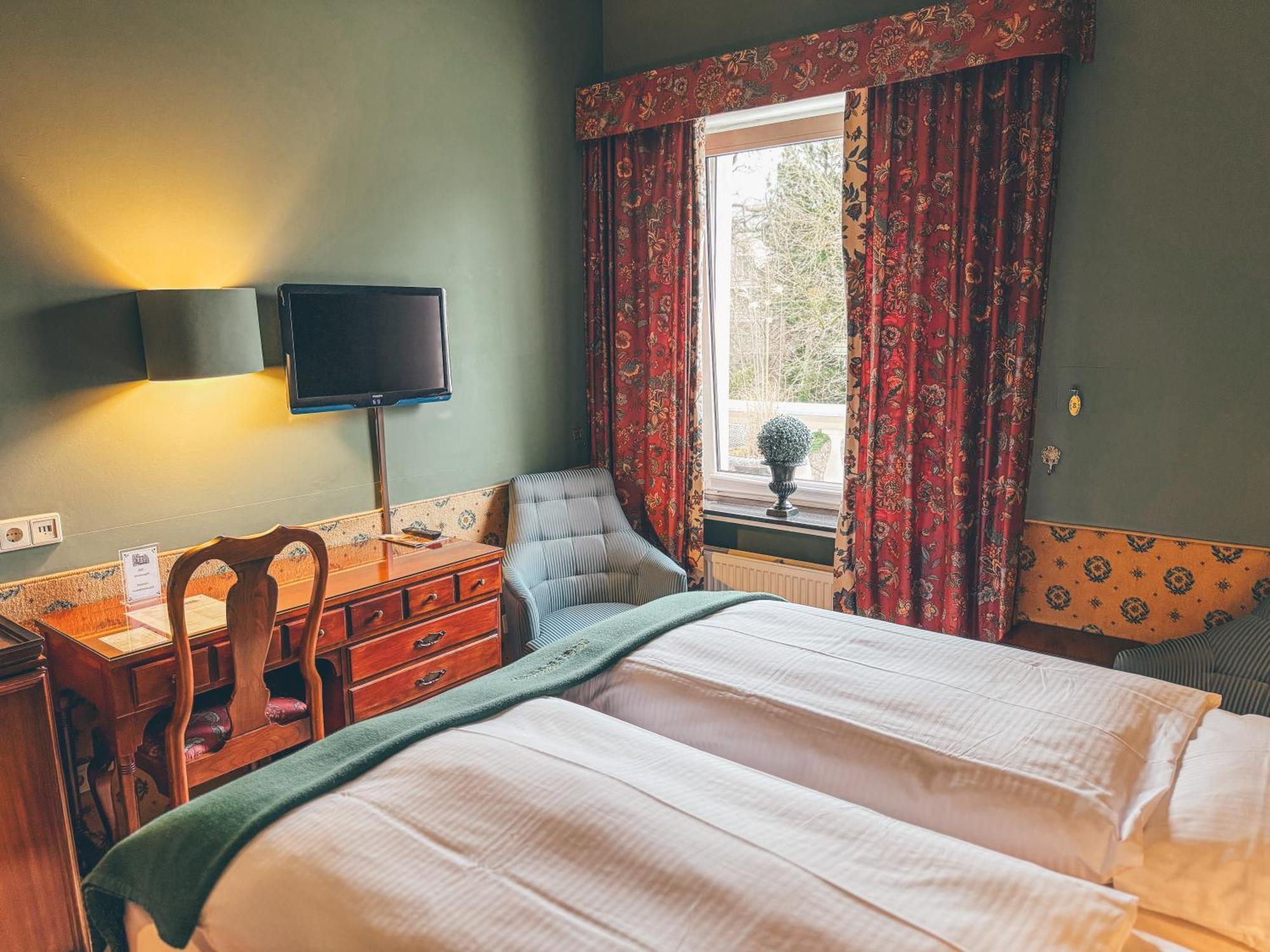 Hotel Mittelweg Хамбург Стая снимка