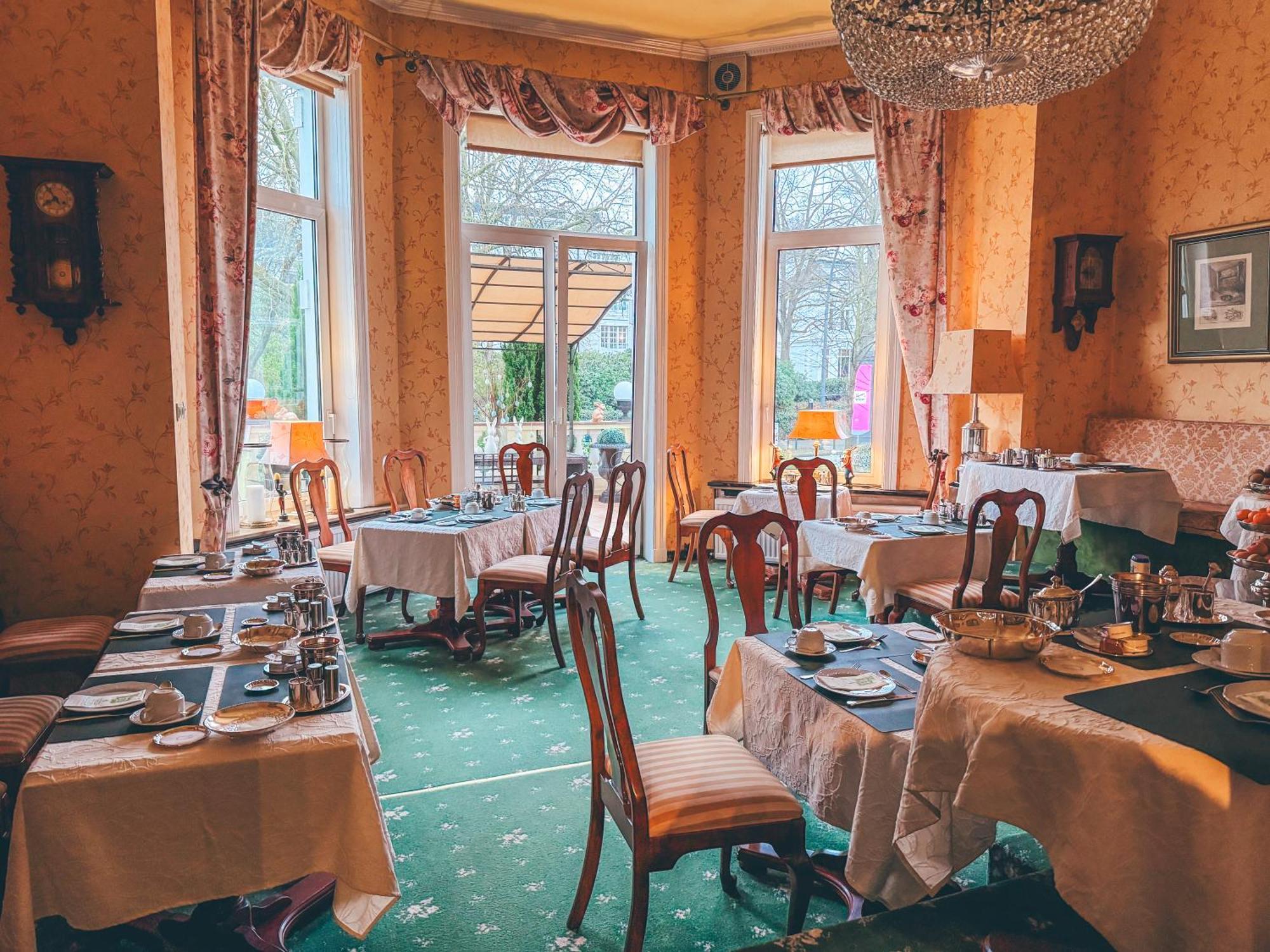 Hotel Mittelweg Хамбург Екстериор снимка